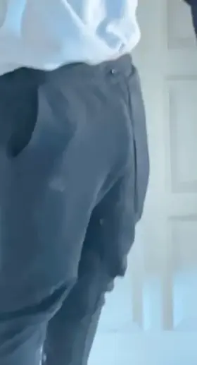 Just a chav free balling in my joggers 😈 DM to buy my used boxers, socks and joggers