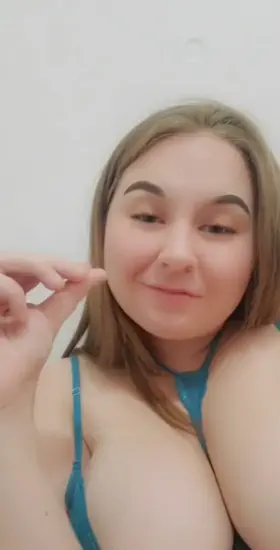 She truly has no idea what you’re up to tonight does she? She thinks you’re at home watching your favorite show but instead you’re sending and stroking Barking and tail wagging to my every command 🐶 Life of a findom addicted loser 🖕🏼