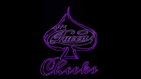 I love to shake my round ass for the camera💋