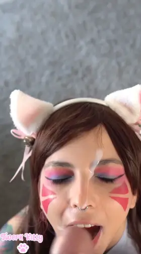 D.va enjoying a post-battle treat