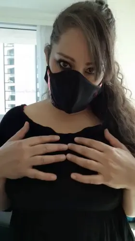 If you're looking for titties, I got ya covered! 😉