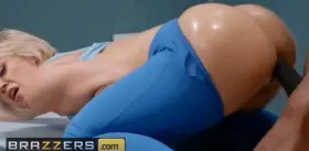 Bouncy Dee's my favorite Dee