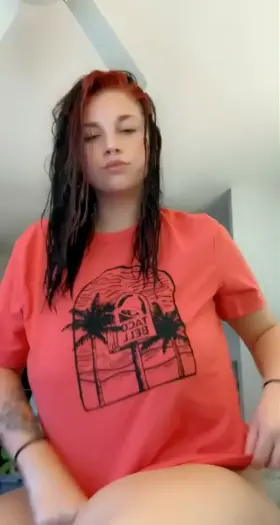 Mom bod of 2, just wanted to drop my tits for you 🤪