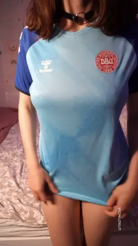 Let me play with your balls after soccer practice ⚽️