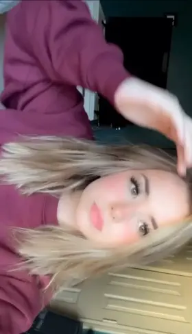 19[F4M] I’m literally sending nudes on snapchat to every upvots(TRY ME IM NOT A BOT LOL)😋add me on snap: emmaxobz