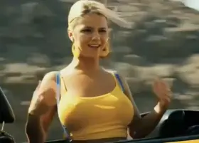 Ashlynn Flashing in Piranha 3D