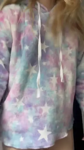 Did someone order a 5'0 preggo girl?