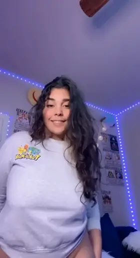 Latina cutie incoming