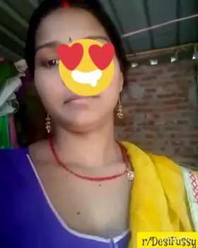 Bhabi showing to her secret bf. Link In comments