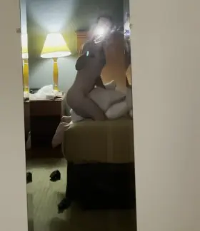 Hotel humping. How do I look?