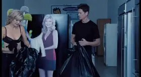 Beth Broderick (Aunt Zelda from Sabrina) topless plots in Bad Actress