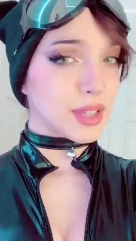 MissBriCosplay as Catwoman
