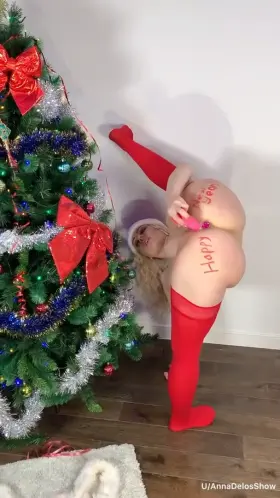 Masturbation is a great start to the new year😋