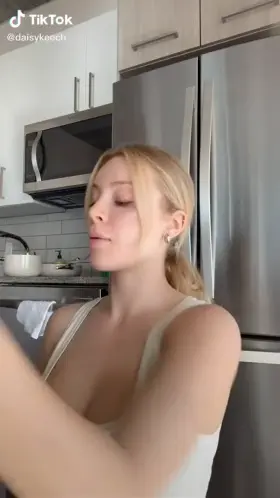 Daisy Get her Free F0lder Below👇