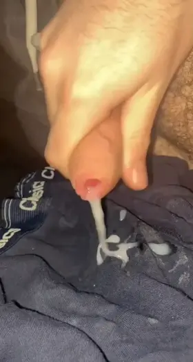 [25] cum with me on Kik