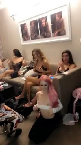 [/r/FunWithFriends] Entering Heaven Like