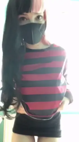 I invite you over to pet my kitty, you coming?