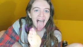 Some of my greatest assets... My tongue and my toes 👣😜