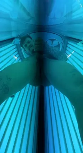 I jerked off in a tanning bed…