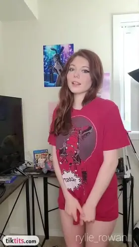 would make my day if at least one person loved my pussy