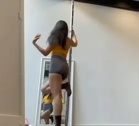 Can I dance for you before we fuck 😊