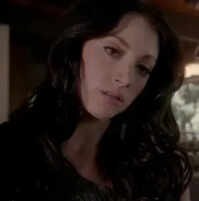 Leah Gibson Plot in Rogue S01E03 (2013)