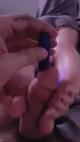 [28/29][MF4MF/M][Denver] - Looking for a couple to trade some pictures and videos with and masturbate together!