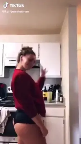 Iowa State booty shake