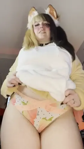 Please pet the puppy