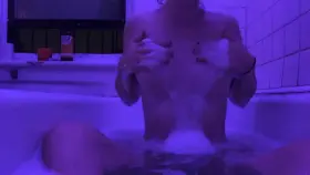 bubbles baths > showers