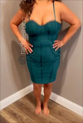 Need a hard dick for raw and hard fuck ... Wanna lend me yours baby ...