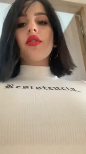 I bet you like what you see, go check out my profile to see me fully naked 😘