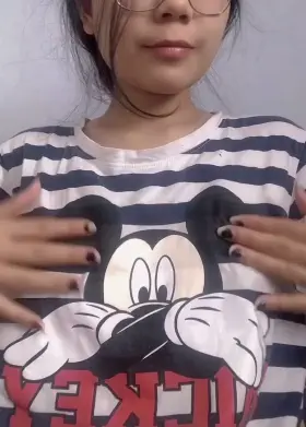 Can I help make you cum please ? 🥺