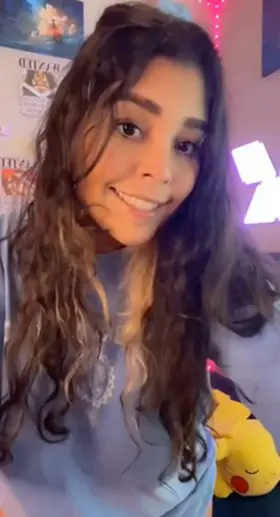 Men who love natural Latinas are my weakness (Oc)