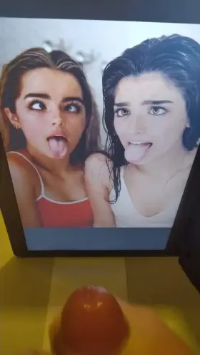 Addison Rae and Dixie Damelio 💦💦💦