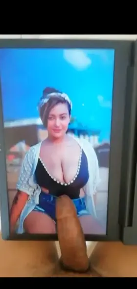 Aashika Bhatia (old video)