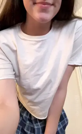 My swap dust finally came in the mail! For some reason the package arrived at like midnight. So the only person I could try it out on was my sister. How do I look?