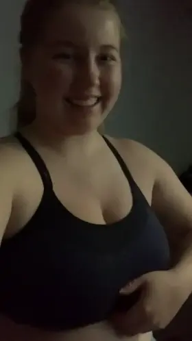 How I stay entertained while cycling 💕