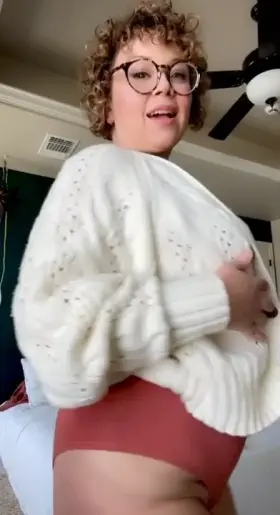 39 and still feeling cute? What do you think? 🥰🥰🥰