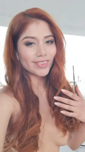 Spanish holiday | Marina Gold by RealJamVR