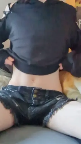 (no tits) titty drop ☺️