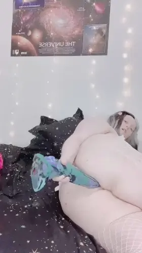 ahh please help me out… i have two holes that need filling