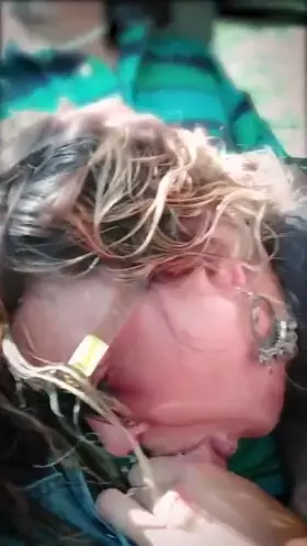 Escort gets an unwanted mouthful🤮