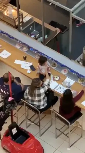 She’s literally touching every roll on the conniver belt and touching everything around her is disgusting