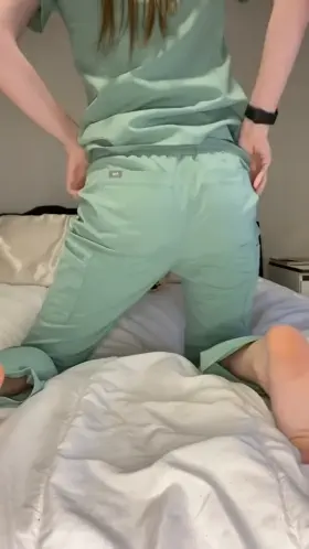 I know you like when I spread my ass for you😜