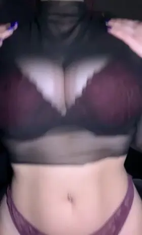 Say hi to my 19yo titties ;)