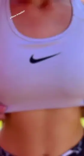 Could i convince you to fuck me ? 😇