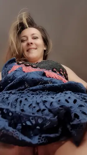 Take a break from all that scrolling with my drop😁