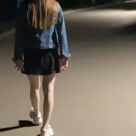 Hi, my name is Mia and I know you like my ass😇