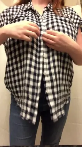 The fantastic redpersephone revealing her boobs